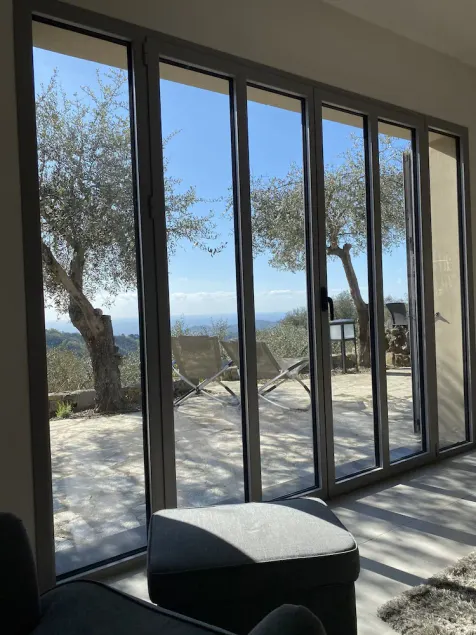 Modern architect's house in olive grove with sea views - Image 1