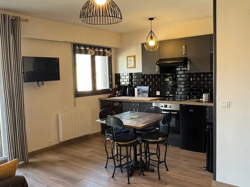 2P Apartment, sea view, pets allowed, parking - Image 1