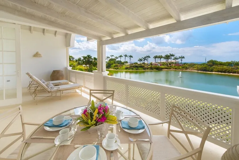 Three Bedroom Villa with Onsite Golf Course, Beach Club and Clubhouse Facilities - Image 1