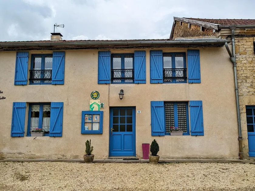 Country house with fishing, pets allowed - Image 1