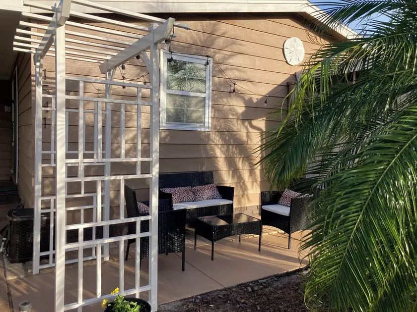 The Villages, 2BR-2BA House Close to Spanish Springs Town Square - Image 1