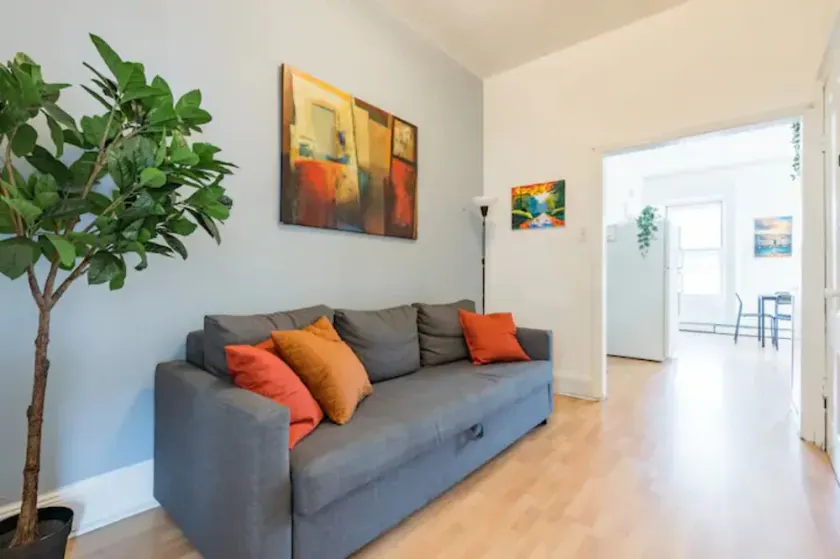 HUGE Sun-kissed 3BR 1 Stop to NYC - Image 1