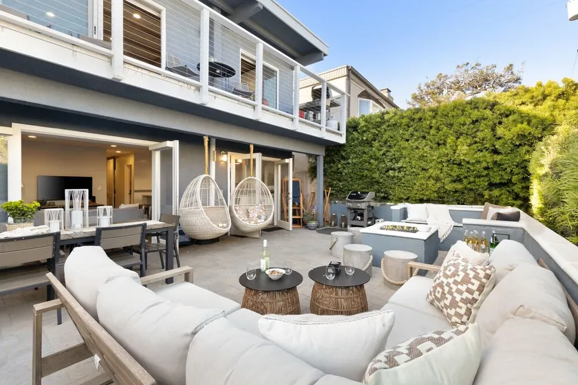 Mission Point Buyout by AvantStay | Two Unit Buyout w/ Patio & Close to Beach! - Image 1