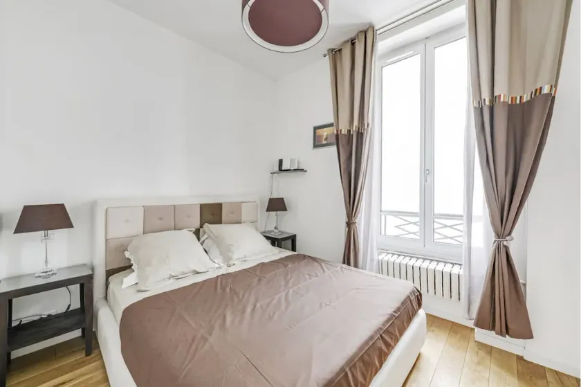 Paris Opera Vendome Apartment - Image 1