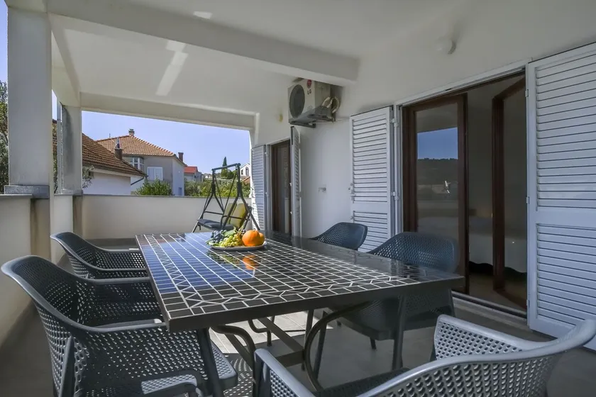 Apartments Deni - Image 1