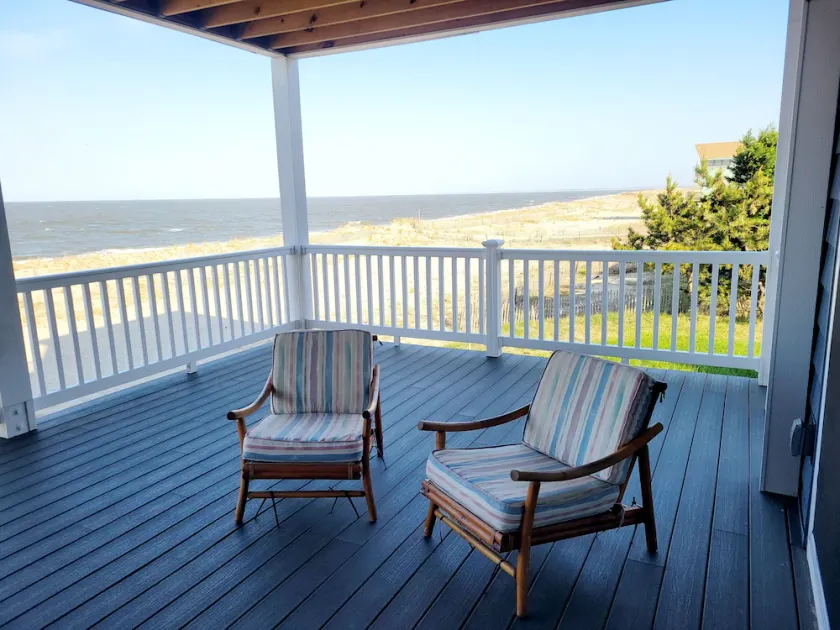1BR condo, 1st floor. FREE kayaks and bikes. Huge deck with ocean views. - Image 1