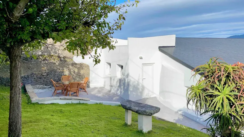The Cliffs - La Maison du Puits - Image 1