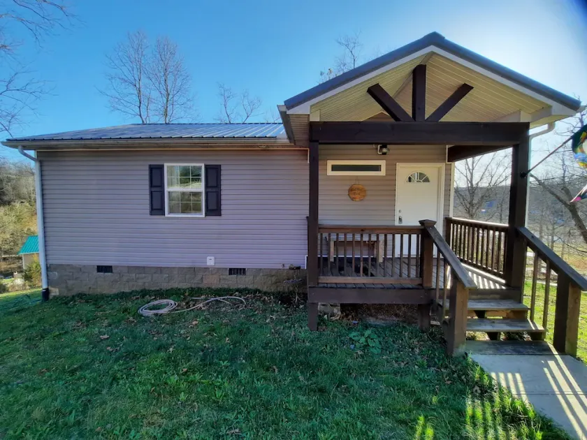 Small house with lake view 5 minutes to I-75 and Renfro Valley. - Image 1