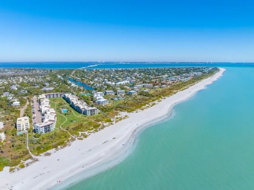 Loggerhead Cay 252 - Image 1