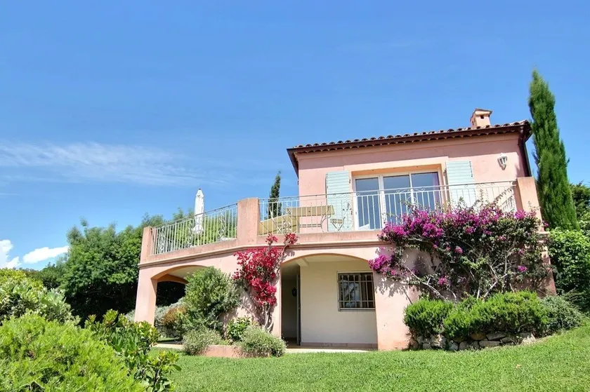Charmante Villa mit Pool und Meerblick, ideal für Familie oder Freunde - Image 1