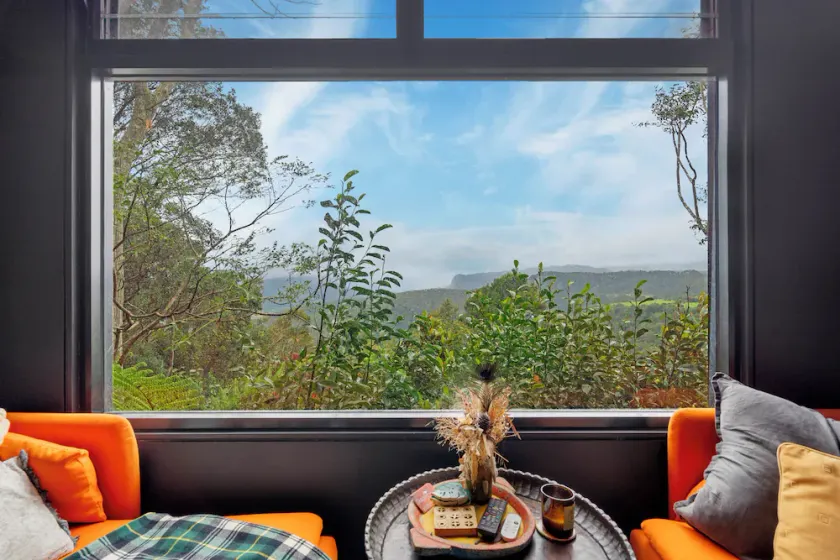 Elevated Getaway: Your Own Treehouse Hideaway - Image 1
