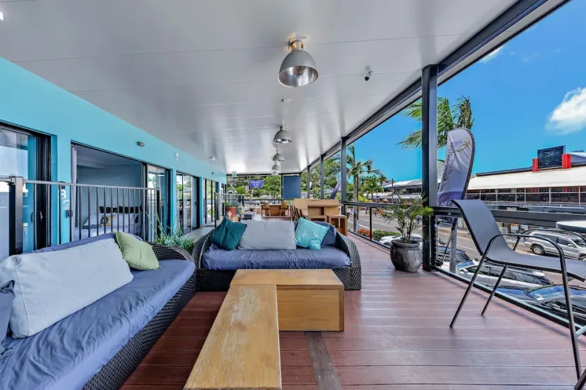 Airlie Sun & Sand Accommodation #2 KIDS STAY FREE - Image 1