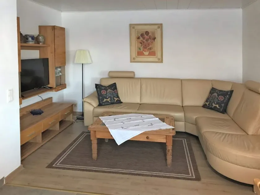 Cozy Apartment in Ellar with Garden - Image 1