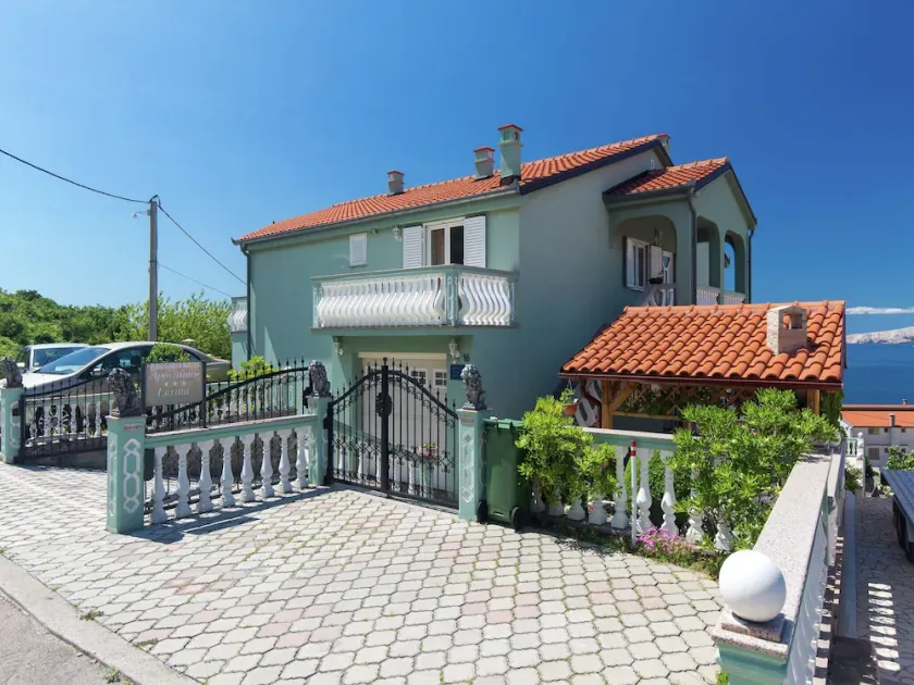 Apartment in Senj near the Sea & Pool - Image 1