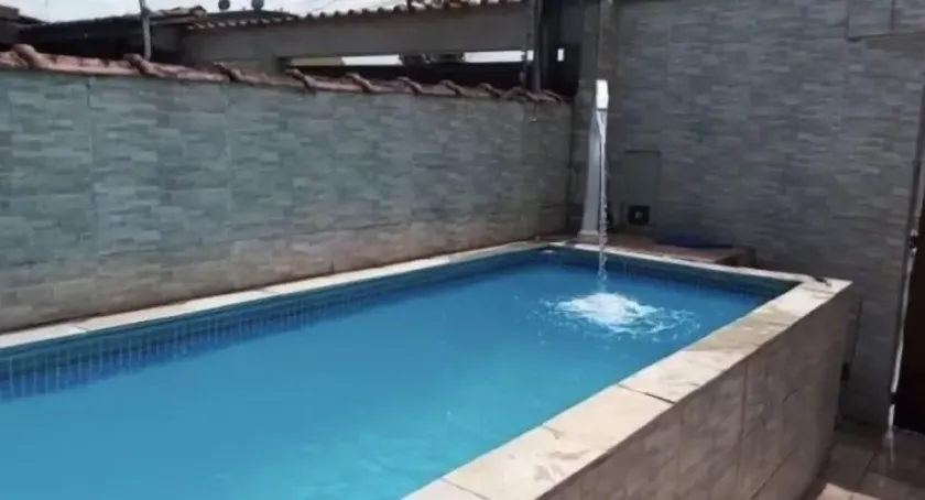 House with pool near waterfall - Image 1