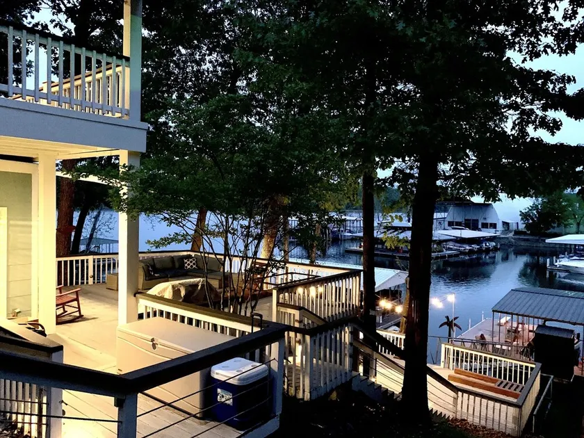 Lakefront on South Grand with Private Dock! Sleeps 8, 4 Bath - 2 full & 2 half - Image 1