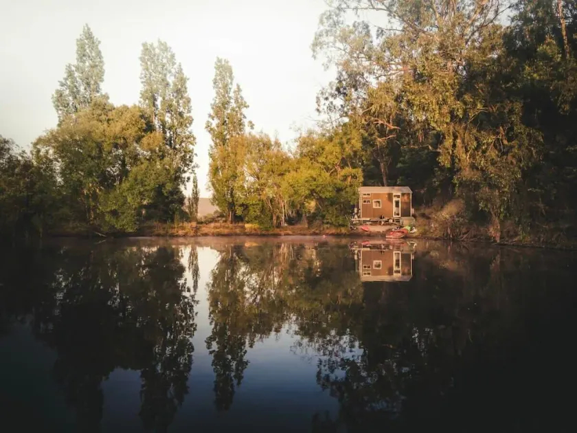 Alpaca Tiny House with Vineyard Lakeside by Tiny Away - Image 1