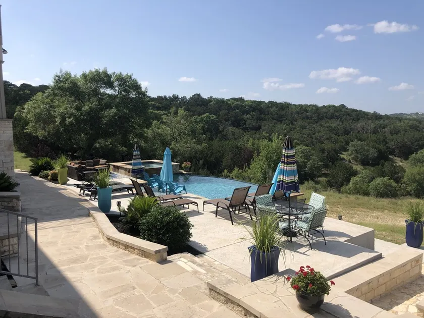 Gorgeous 4900 kvadratmeter pool & spa hjem minutter fra Lake Travis og vingård - Image 1