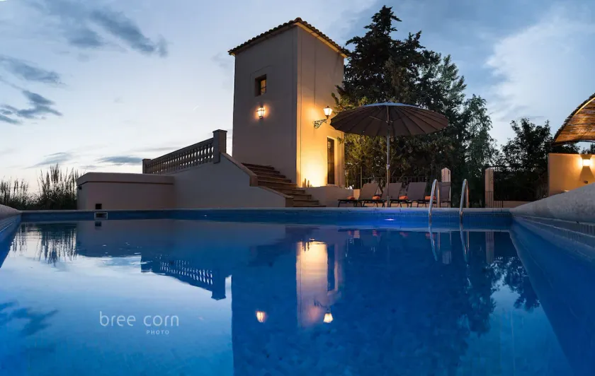 RUSTIKALE VILLA mit Pool 10x5 und Klimaanlage - Image 1