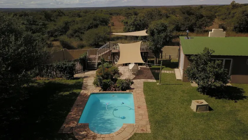 10 sleeper luxury home in the heart of a Big 5 Game Reserve. No loadshedding! - Image 1