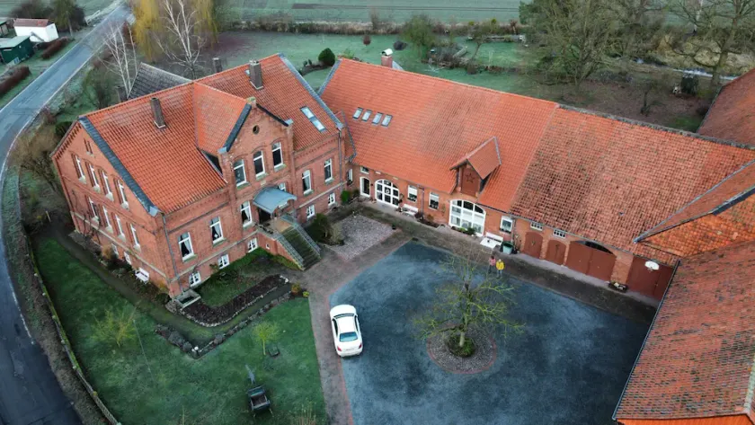 Idyllische Ferienwohnung auf altem Bauernhof mit Wallbox - Image 1