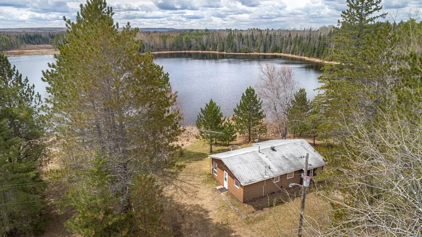 Private Lodge on Private Lake, Embarrass MN. Boat & Motor Cable WiFi Internet - Image 1