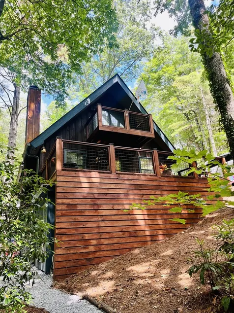 Foxlair! Your cozy cabin nestled in the Sky Valley golf resort and community. - Image 1