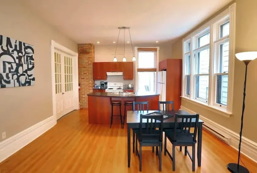 Bright and airy downtown apartment in Hull Gatineau - Image 1