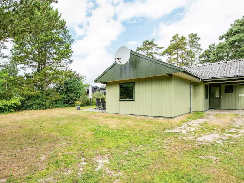 6 person holiday home in Ebeltoft - Image 1
