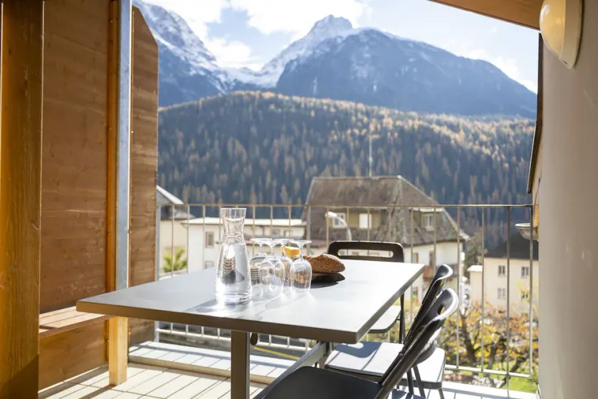 Chasa Bagnera 174: modern 3 1/2 -room attic apartment right next to the Engadin Bad Scuol - Image 1