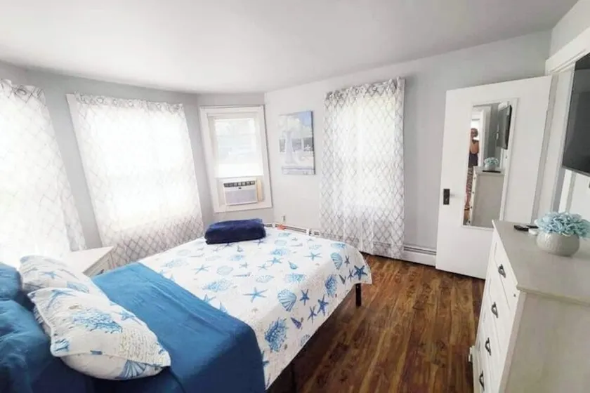 Spacious 4BD apt Sleeps 9 Pets Ok 2 FREE Parkin - Image 1