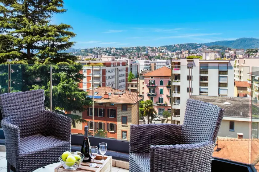 Panoramic Penthouse - Image 1
