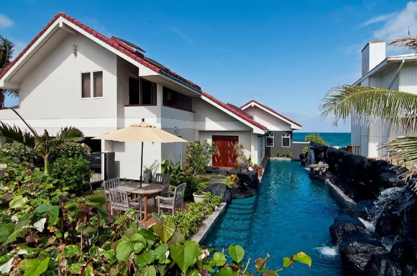 Absolutely Oceanfront - 60' Waterfall Lap Pool - Image 1