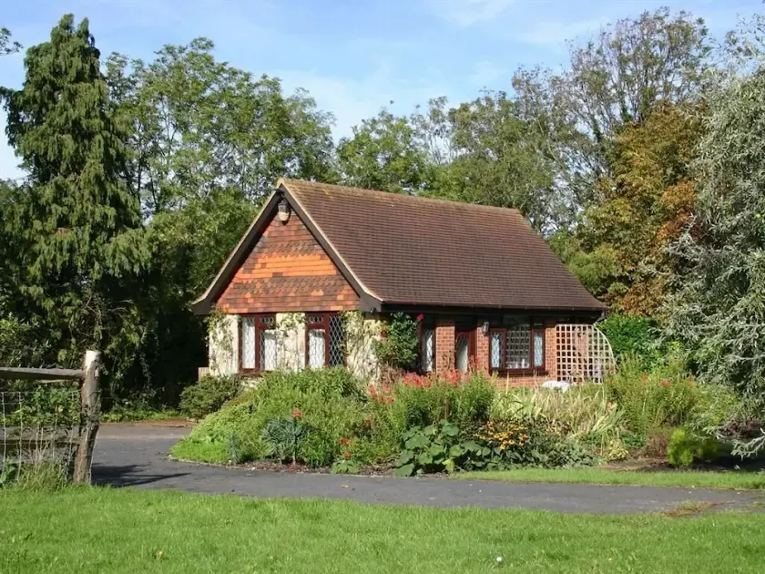 Self Catering cottage with double bedroom - Image 1