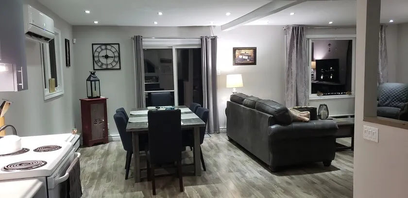 Cozy home away from home - Image 1