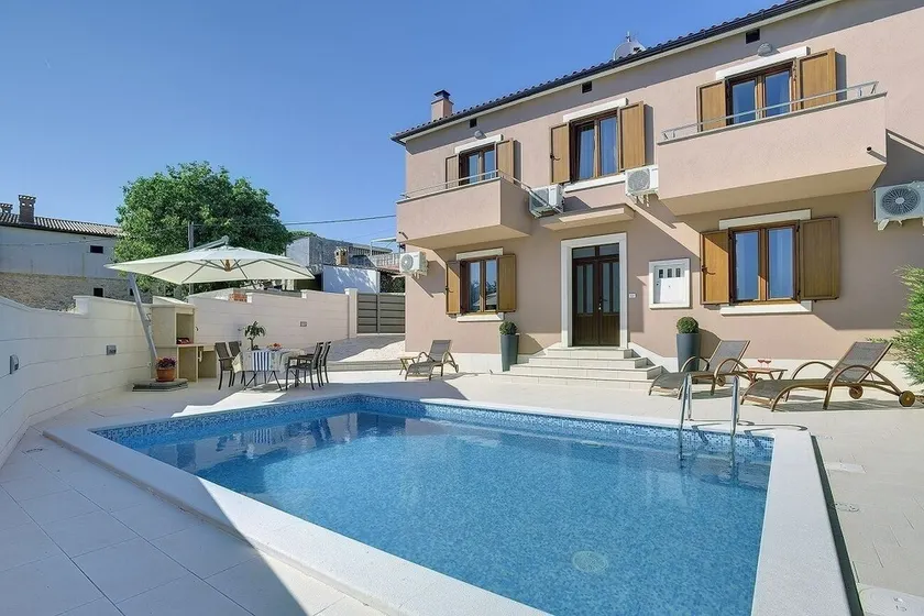 Top Villa mit privatem Pool nur 1 km bis zum Strand mit Klima, WLAN, Sonnenliegen, Grill - Image 1