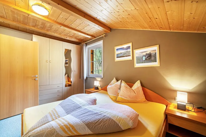 Ferienwohnung \"Lingerhof - Alpenrose\" mit Bergblick, Gemeinschaftsgarten und WLAN - Image 1