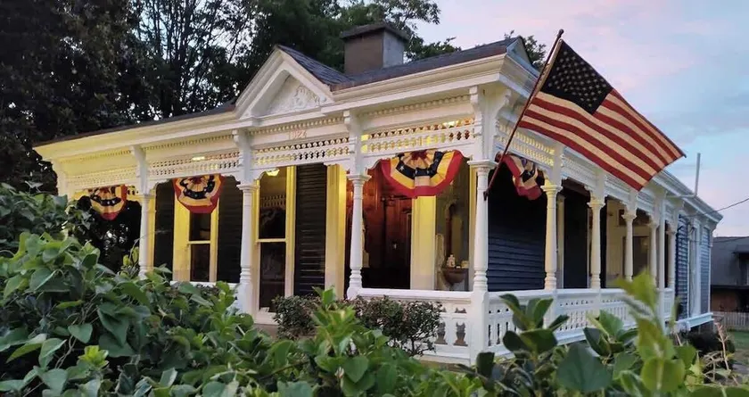 Market Street House by Stay Local Nashville - Image 1