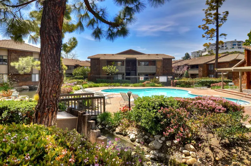 • Book HARBOR COVE • Family Ready 2BR • Walk to Doheny Beach & Dana Point Harbor - Image 1