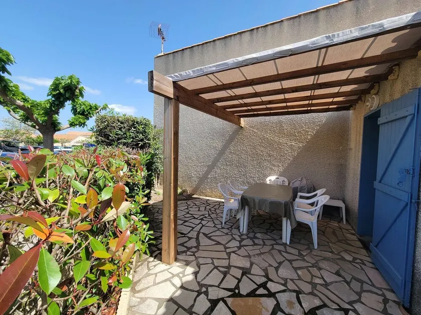Villa 4 couchages terrasse parking dans residence securisee piscine commune 250m de la mer LRSUNO5 - Image 1