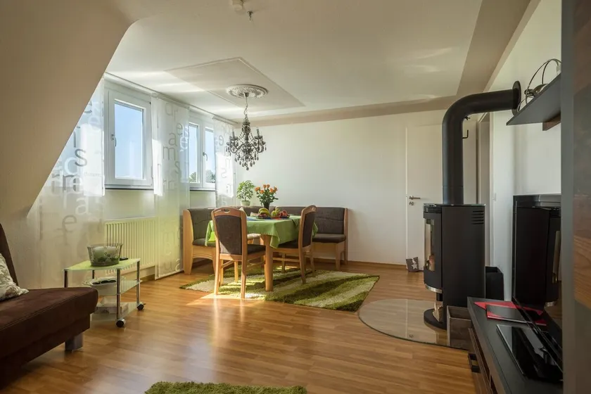 Newly Renovated Apartment “Ferienwohnung Schürer” near Friedrichshafen - Image 1