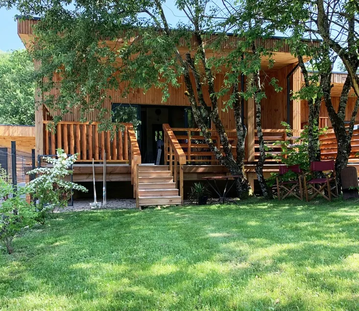 LE RENARD AIR-CONDITIONED WOODEN HOUSE - Image 1