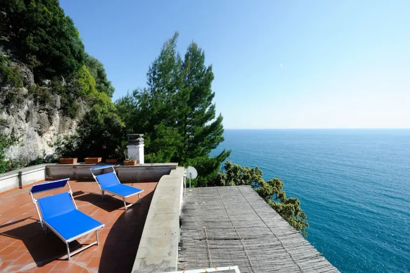 FELICITY - exclusive swimming pool and sea access - Image 1