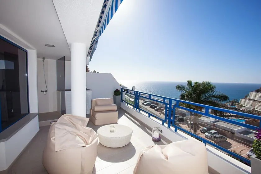 Moderno appartamento di design con ampia terrazza e vista mare! - Image 1