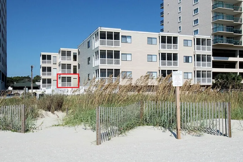 Oceanfront • Pool • 1st Floor • Sleeps 8 • Views - Image 1