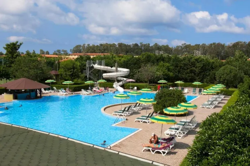 Pizzo Beach Club 165G - Image 1