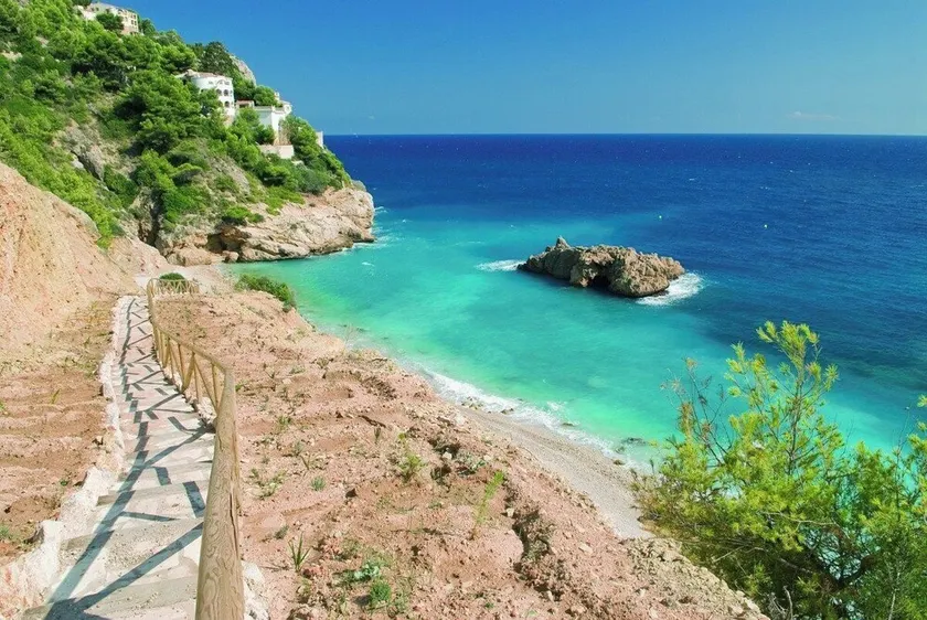 Beachfront Premium 3BDR Terraza y piscina Javea - Image 1