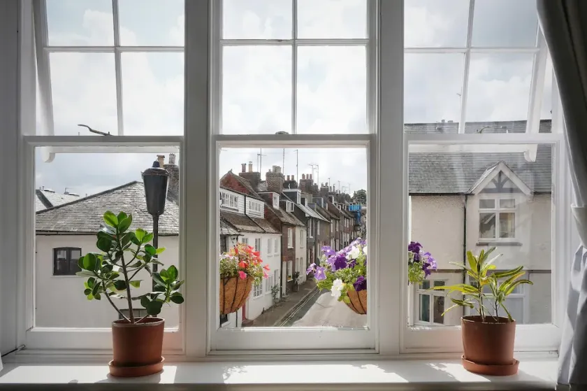 Contemporary 2 Bedroom Flat in Lewes - Image 1