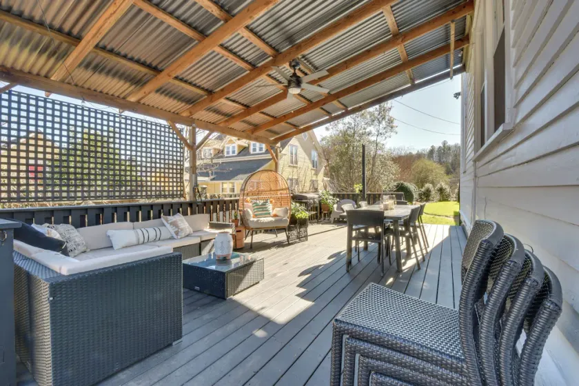 Newry Retreat in Converted Church w Shared Patio - Image 1