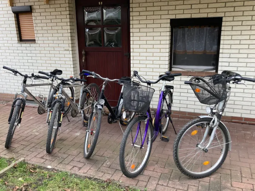 Gemütliches Ferienhaus 70qm mit Garten Sitzecke Grill 5 Minuten zum See - Image 1
